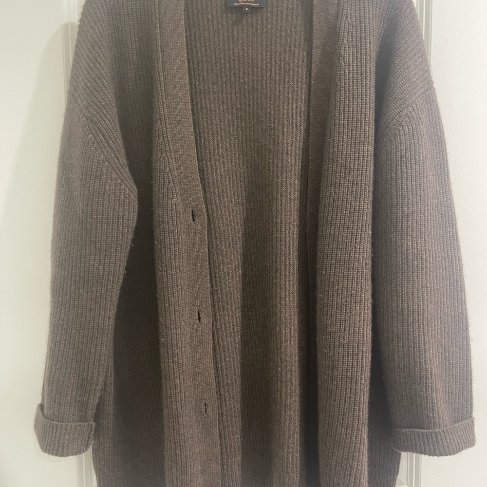 Quince Mongolian Cashmere Oversized Boyfriend Cardigan Sweater - Picture 4 of 5